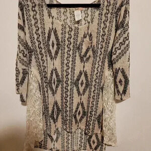 Love Squared Boho Geometric Knit Tunic Sweater 1X - Plus Size Lace Detail